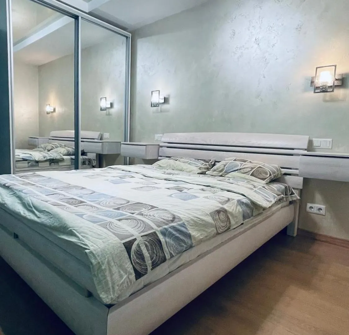 Апартаменти Біля Залізничного Вокзалу Kiev Apartamento